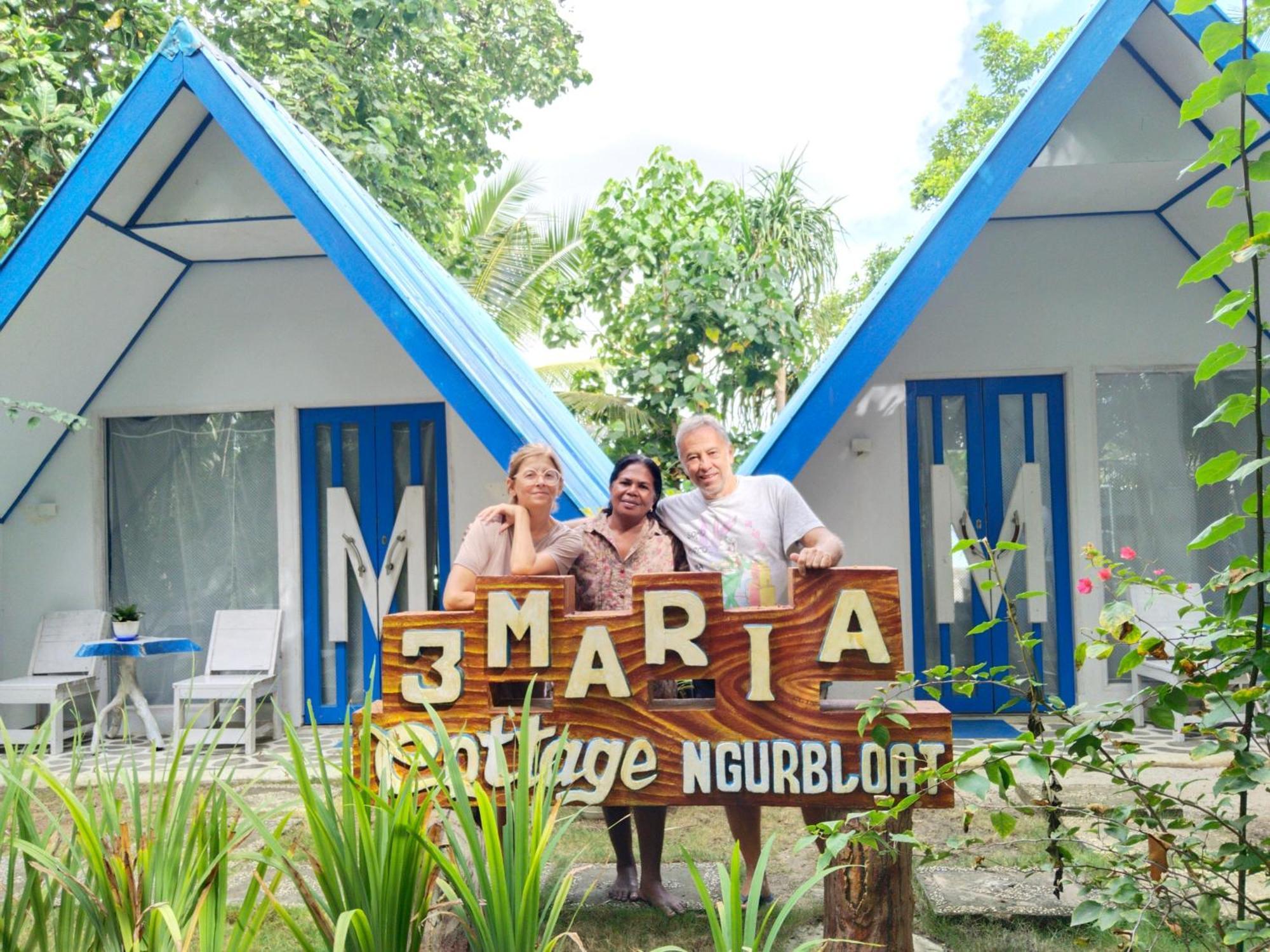 Tria Maria Cottage Ngurbloat Zimmer foto